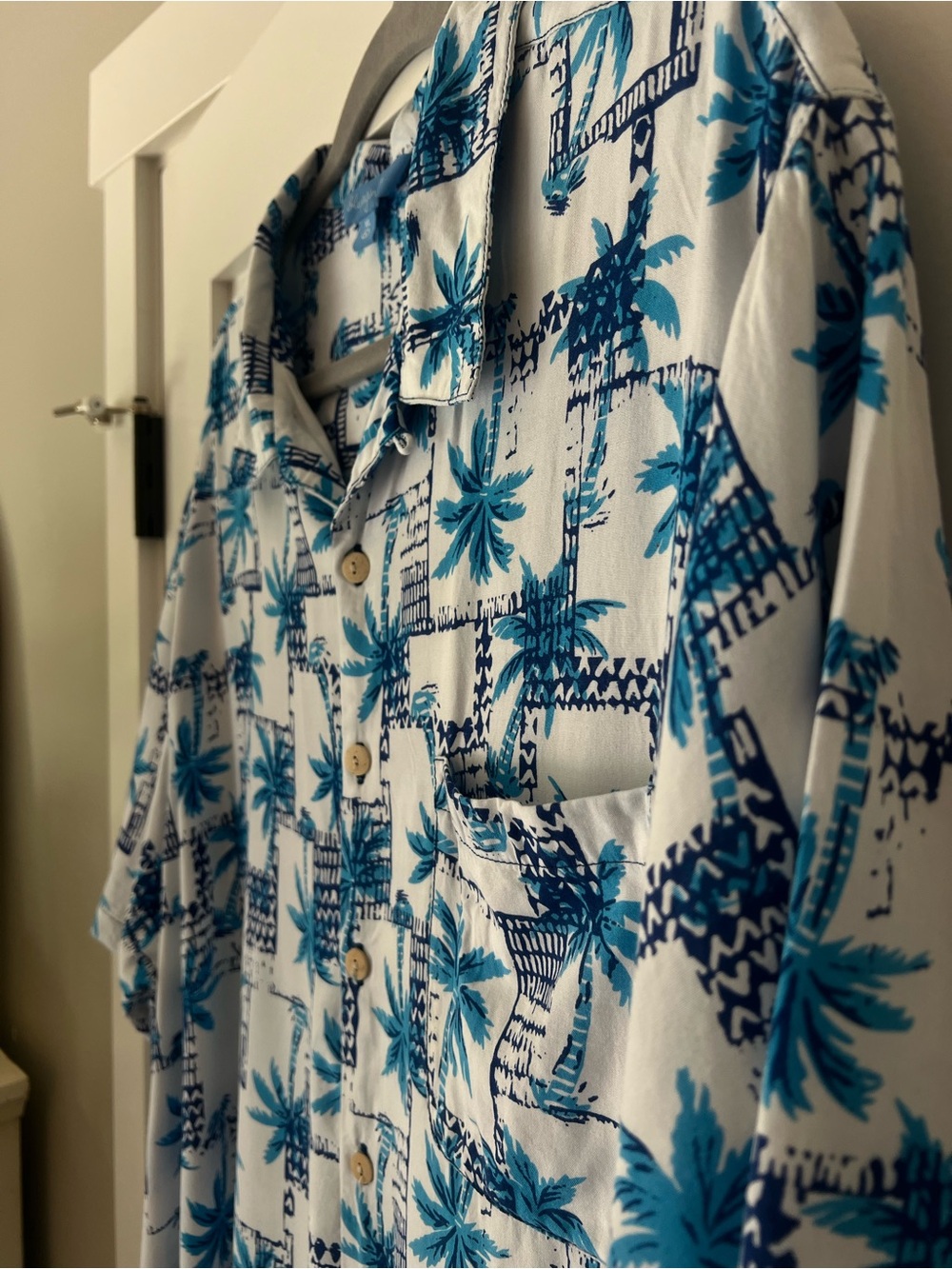 BLUE GINGER | Tropical Hawaiian Palm Print Button Front Camp Shirt XL